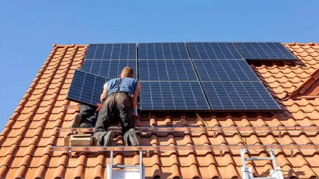 Programul pentru Casa Verde a fost suspendat. Costurile pentru un sistem fotovoltaic pot ajunge până la 15.000 de euro