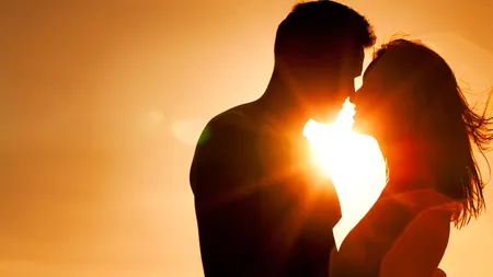 Horoscop dragoste vara 2025. Se aprind scântei în amor. Vom avea cea mai romantică vară din ultimii ani