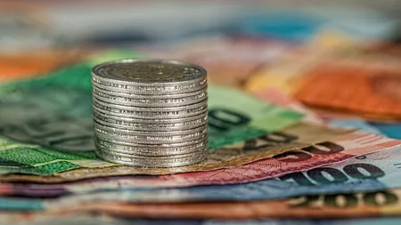 Important pentru românii care vor să pună bani deoparte. Care este moneda ”ideală” pentru economii
