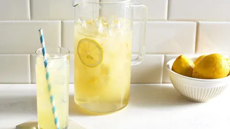 Trei reţete de limonadă gustoase și răcoritoare. Ideale pentru zilele caniculare de vară. Gustul te va cuceri