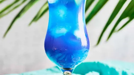 Bloody Mary a devenit „virgină”. Mocktail, un nou trend al verii, promovat de Generația Z: „Este o variantă mai sănătoasă”