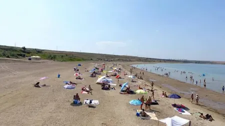 Alternativa ieftină la litoral: ”Marea Moldovei”. Mii de oameni merg acolo în weekend, pentru nisipul fin și apa curată