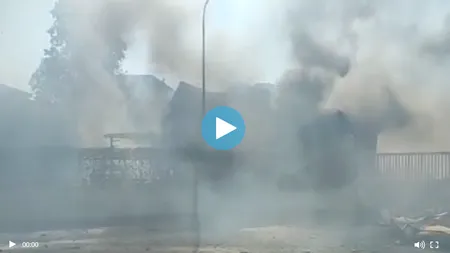 Imagini şocante, o benzinărie a sărit în aer, un trecător a filmat explozia: 