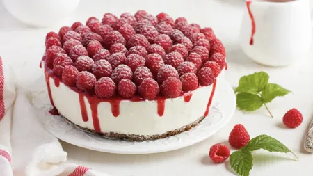 Rețete delicioase de prăjituri cu zmeură. Simplu și rapid, ideal pentru vară
