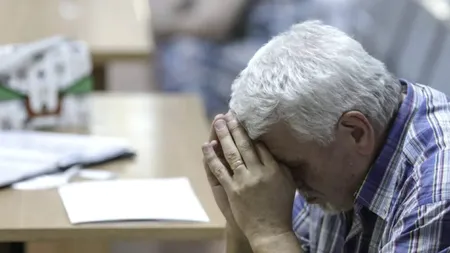 Situaţie hilară! 14.000 de angajaţi la stat riscă să nu-şi ia salariile în august pentru că, după concedieri, nu mai sunt şefi să semneze statele de plată