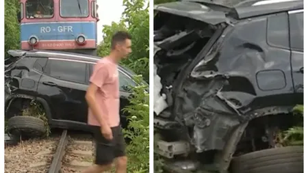 Mașină spulberată de tren în Buzău. Autoturismul a fost împins mai mult de 100 de metri pe șine