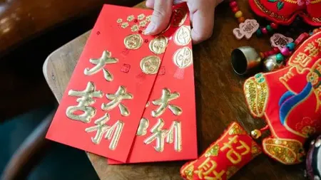 Principii Feng Shui pe care puțini le cunosc: de ce se leagă o panglică roșie de mânerul ușii. Ți-ai fi dorit să știi asta mai devreme