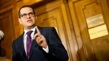 Fostul şef SRI, Eduard Hellvig, spune că nu se află în spatele niciunui fel de jocuri politice: 