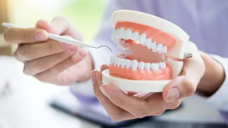 Cabinetele stomatologice au primit INTERZIS la marketing! Dentistul nu mai are voie să întrebe: „Cine v-a lucrat aici?”. Noi reguli pentru stomatologi