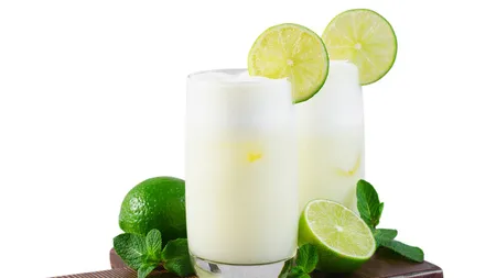Limonadă egipteană, de 10 ori mai bună decât cea clasică. Lista de ingrediente este scurtă, iar băutura e gata în 5 minute