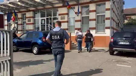 Pe vremuri de austeritate, românul dă dovadă de creativitate: Polițiștii de la Rutieră au inventat o nouă metodă de șpagă