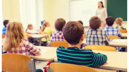 Ce salarii sunt în școlile private. Cât câștigă o învățătoare în 2026