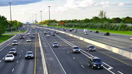 Șoferii sunt liberi să circule cu 150km/h, dar doar în anumite condiții. Prima țară din UE care implementează noua limită de viteză