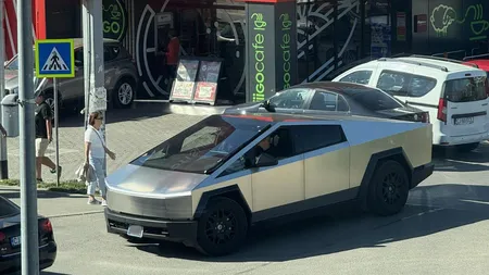 O Tesla și-a făcut apariția pe străzile din Cluj, stârnind o avalanșă de reacții comice: „Nu-i căruța ca cybertruck-ul”