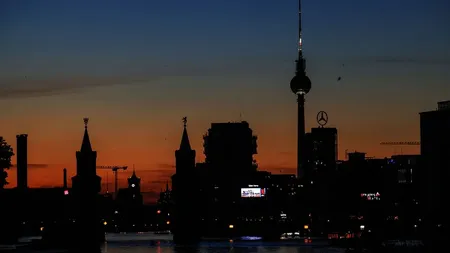 Autoritățile germane nu exclud o mână criminală motivată politic după ce un incendiu a provocat o pană de curent masivă în Berlin