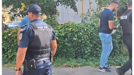 Descoperire șocantă într-un apartament din Mehedinți. O profesoară a fost găsită spânzurată alături de fiul ei. Motivul incredibil care a făcut-o să recurgă la un asemenea gest