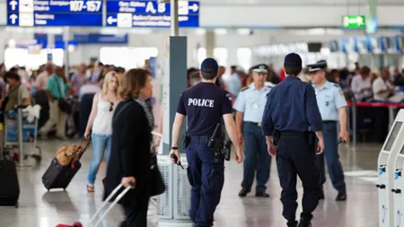 Cine sunt românii acuzați de spionaj de Grecia, după ce au fost prinși că fotografiau Baza Navală Salamina. Primele imagini cu cei doi, ce au găsit autoritățile asupra lor