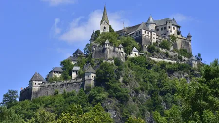 Austria angajează români: salarii de peste 20.000 de euro pe an într-una dintre cele mai bogate țări din Europa