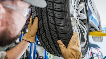 Clubul German de Automobile avertizează că 11 anvelope de iarnă pun șoferii în pericol