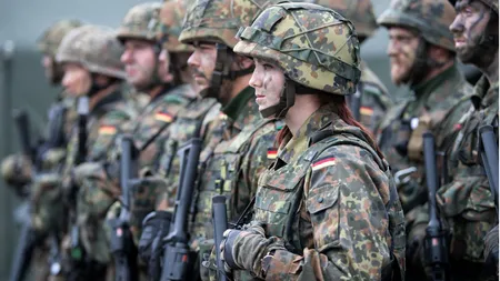 Planul de reintroducere a serviciului militar obligatoriu divizează guvernul. Ministrul Apărării se opune şi vrea doar armată pe bază de voluntariat