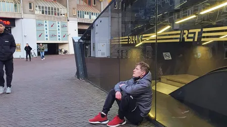 Investigația unei românce a scos la iveală abuzurile din abatoarele Olandei. Muncitorii români semnează clauze abuzive și sunt ignorați de autoritățile locale