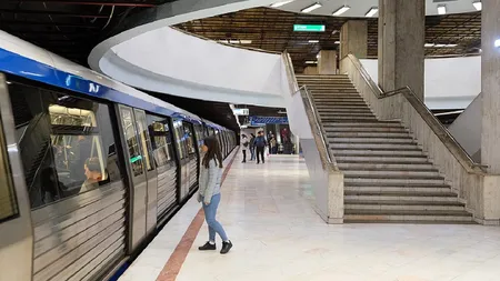 Metrorex trebuie să plătească despăgubiri în valoare de peste 23.000 de euro, după ce o tânără s-a împiedicat de o plăcuță metalică în stația Universitate