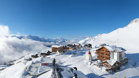 Ninsori abundente, pârtie bună de schi! Locul unde stratul proaspăt de zăpadă ajunge la jumătate de metru în anumite zone