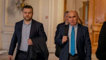 Ciprian Ciucu și-a depus candidatura pentru Primăria Capitalei. Edilul, însoțit de șeful Bolojan la Biroul Electoral Municipal