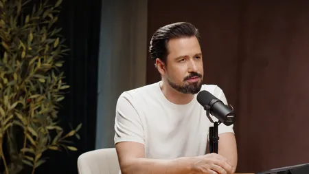 Prezentatorul Alexandru Constantin, dezvăluiri sincere despre depresie, vindecare și iubirea de sine: 