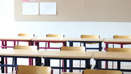 Zeci de școli se închid luni! UNDE se va întâmpla asta și care este motivul