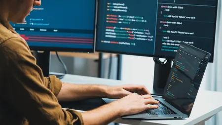 Mesajul cu care un IT-ist a stârnit furia românilor: 