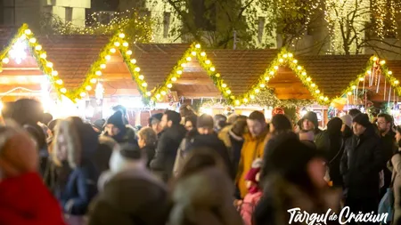 Sâmbătă se aprind luminiţele de Crăciun în Bucureşti. Se deschid târgurile de la Universitatre şi Piaţa Constituţiei