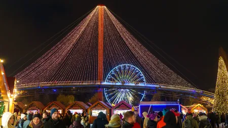 Târgul de Crăciun din Sectorul 6 al Capitalei îi întâmpină pe bucureșteni cu 400.000 de luminițe și un patinoar uriaș