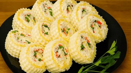 Aperitivul „1000 complimente”: Se topește de pe platou înainte de a apuca să spui „poftă bună”