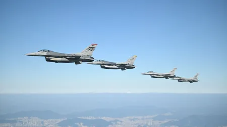 Forțele aeriene ale SUA lansează un atac masiv asupra grupării teroriste Stat Islamic după ce trei americani au fost uciși