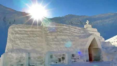 Hotelul de Gheață de la Bâlea Lac nu va mai fi ridicat în acest an. ”Nu se poate construi în condiții sigure”