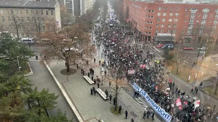 Mii de elevi din Germania au ieșit la proteste împotriva serviciului militar voluntar: „Nu există investiții în pensiile noastre, nici în viitorul nostru, nici în climă. Nu văd motive pentru care generația noastră ar trebui să meargă la război”