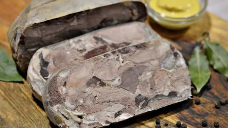 Rețeta tradițională de tobă de casă. Gospodinele au dezvăluit trucul pentru un gust ca la mama acasă