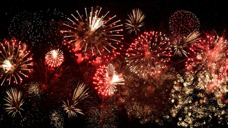 Bucureștiul acoperit de „nor toxic” după focurile de artificii. În unele cartiere PM2.5 a urcat la niveluri record