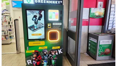 La Kaufland a apărut automatul care pune folie telefoanelor. Care sunt pașii pe care trebuie să-i faci