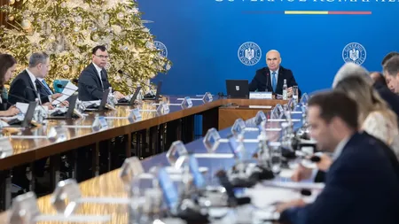 Bugetarii care vor să rămână angajaţi şi să încaseze şi pensie vor trebui să accepte diminuarea acesteia cu 85%. Proiectul se află pe masa guvernului Bolojan