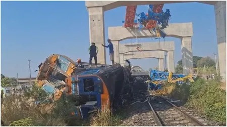 O macara s-a prăbușit peste un tren în Thailanda. Cel puţin 22 persoane au murit şi peste 30 au fost rănite