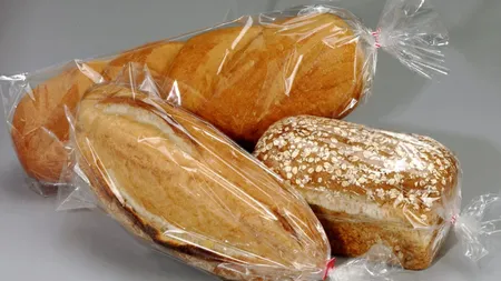 Motivele pentru care pâinea nu trebuie pusă în pungă. Cele mai potrivite metode de depozitare