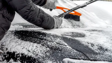 Ştergătoarele de parbriz, cele mai afectate de iarnă. Cum să le întreţii corect în sezonul rece