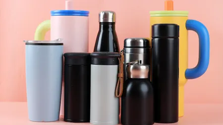 Sticlele de băut reutilizabile ne pot îmbolnăvi. Experții trag un semnal de alarmă: 