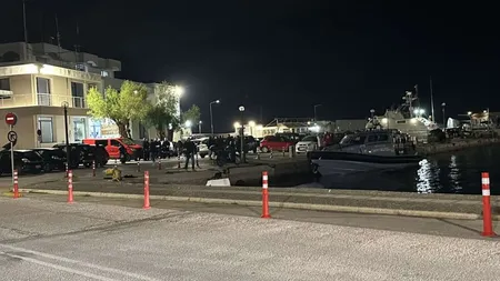 Accident cumplit în Grecia, după ce o barcă plină cu imigranți a fost lovită de o navă a Pazei de Costă. Cel puțin 15 oameni și-au pierdut viața