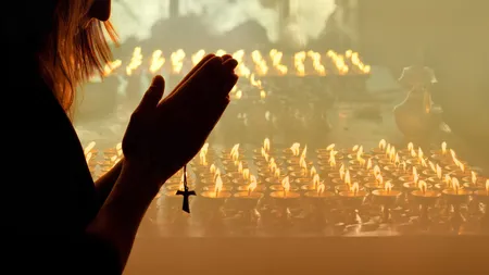 Începe-ți ziua cu putere divină: Cele mai frumoase rugăciuni de dimineață pentru liniște, protecție și binecuvântări