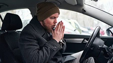 Cum încălzești mașina rapid și corect, pe timp de iarnă. Ce trebuie să faci ca să protejezi motorul