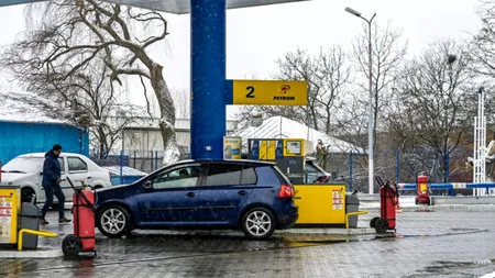 Prețurile carburanților pentru joi, 5 februarie 2026. Cât costă litrul de benzină