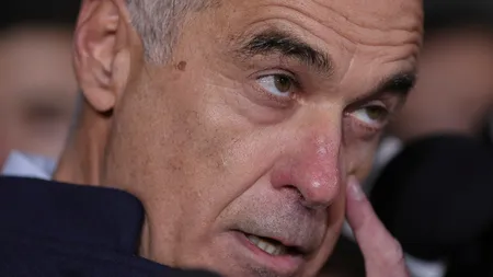 Călin Georgescu îi critică pe așa-zișii suveraniști care doar vorbesc și nu acționează: „Eu îi îndemn să se ocupe de construcție, de milostenie, să ajute aproapele. Să dea cu piatra cel fără de păcat”